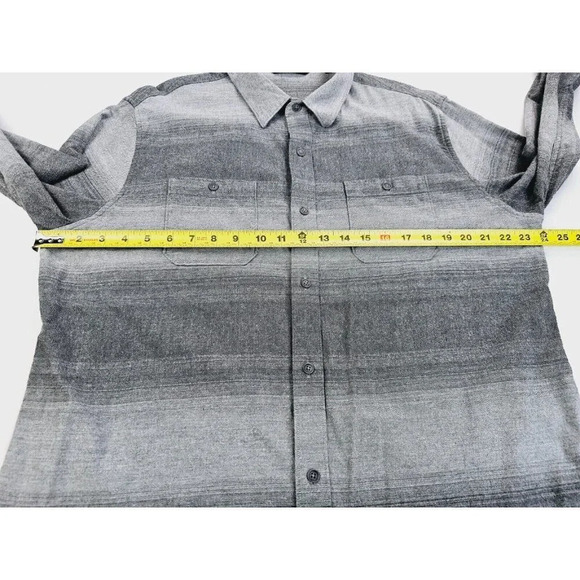 Travis Mathew Size XL Mens Gray Stripe Flannel Long Sleeve Pocket Hem Logo Shirt - Picture 3 of 12